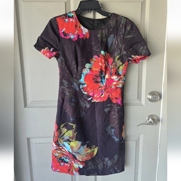 Trina Turk Natasha Floral Dress 6 Women Kneel Length Pencil Lined Boho Coastal - Picture 2 of 10